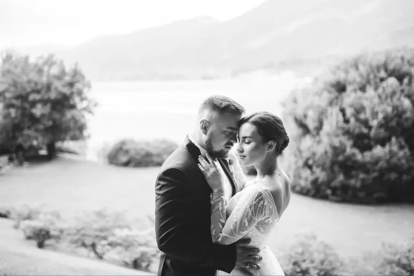 Gdzie szukać fotografa ślubnego? Sprawdzone kierunki poszukiwań